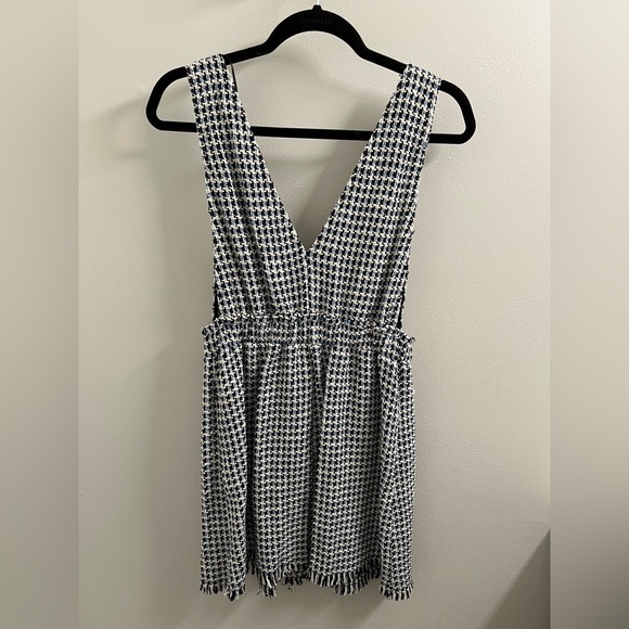 Zara dress size small never worn. - Picture 2 of 4